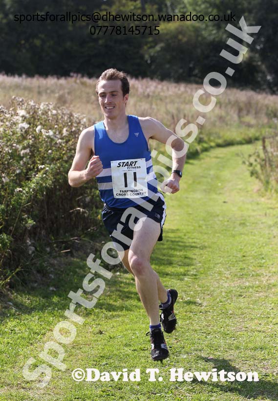 Senior mens relay Sunderland Harreirs Cross Country. Photo: David T. Hewitson/Sports for All Pics